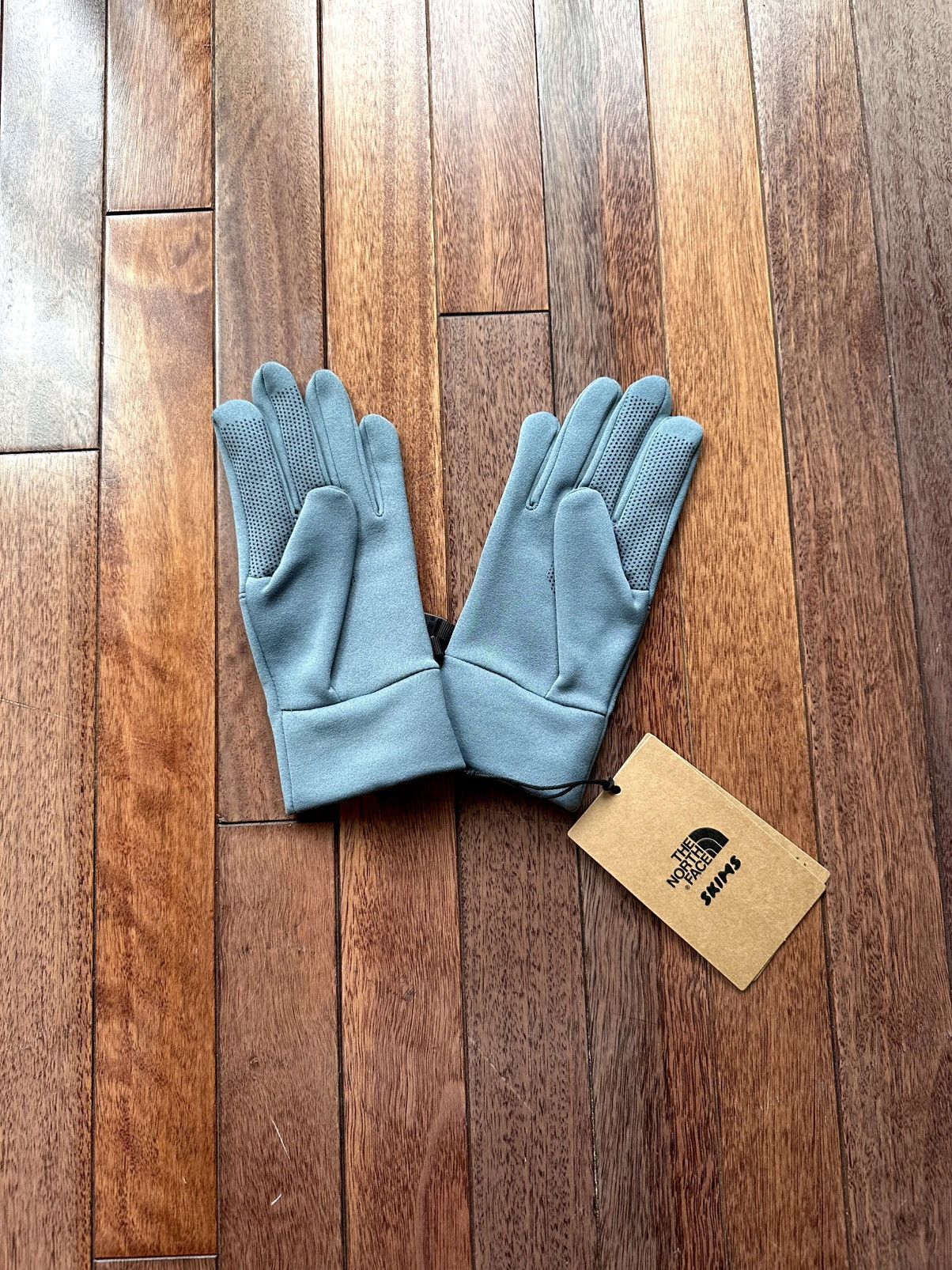 SKIMS x The North Face Gloves Kyanite Teal - Teal - Size OS - Tag/Label
