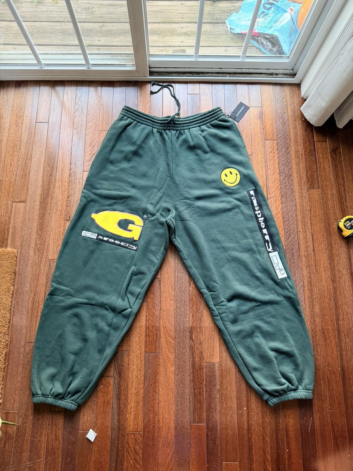 The GV Gallery Gv Gallery Greedy Unit Garbage Sweatpants - Green - Size 36 - Front View