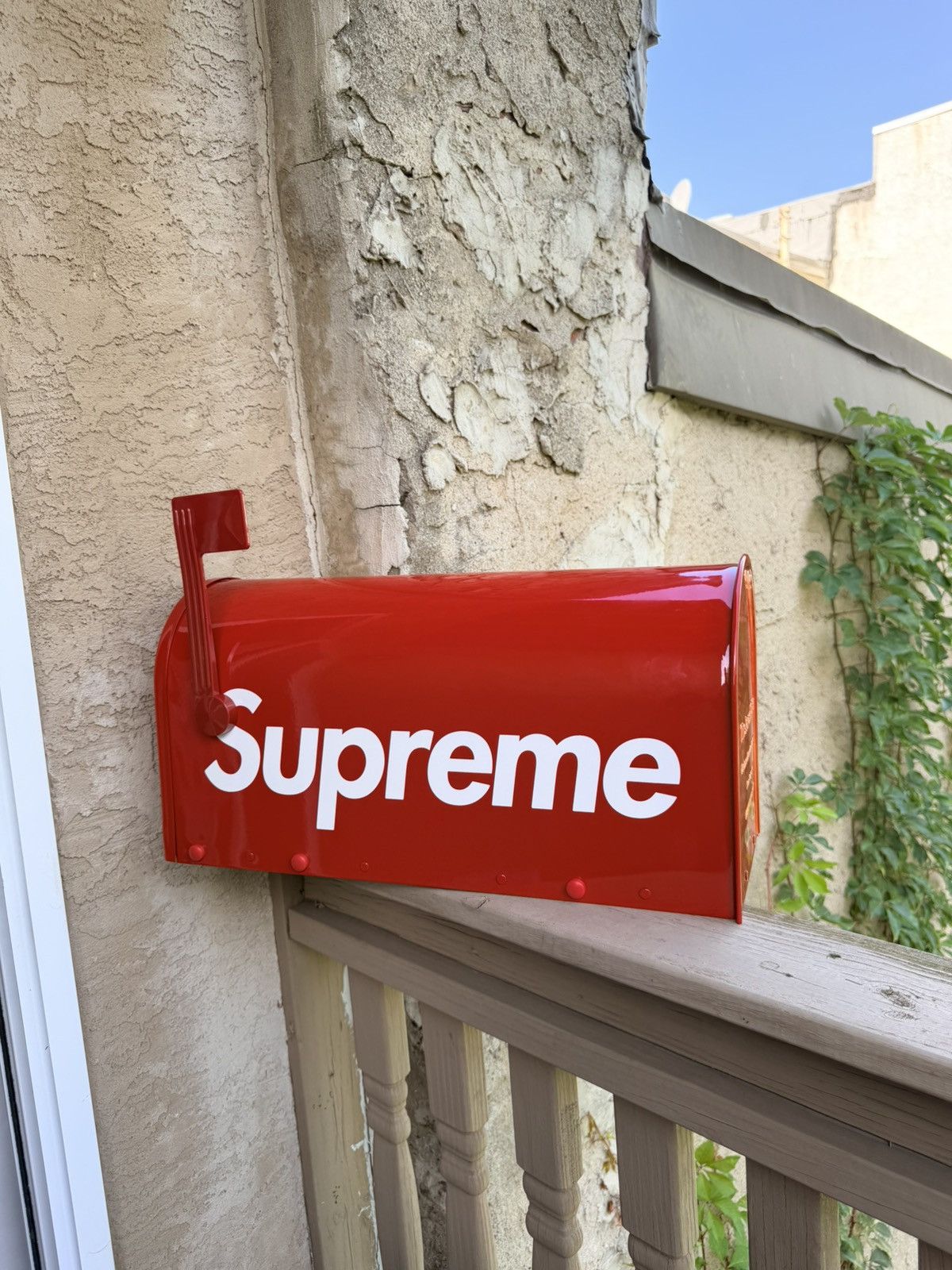 Supreme Gaines Mailbox - Red - Size OS - View 5