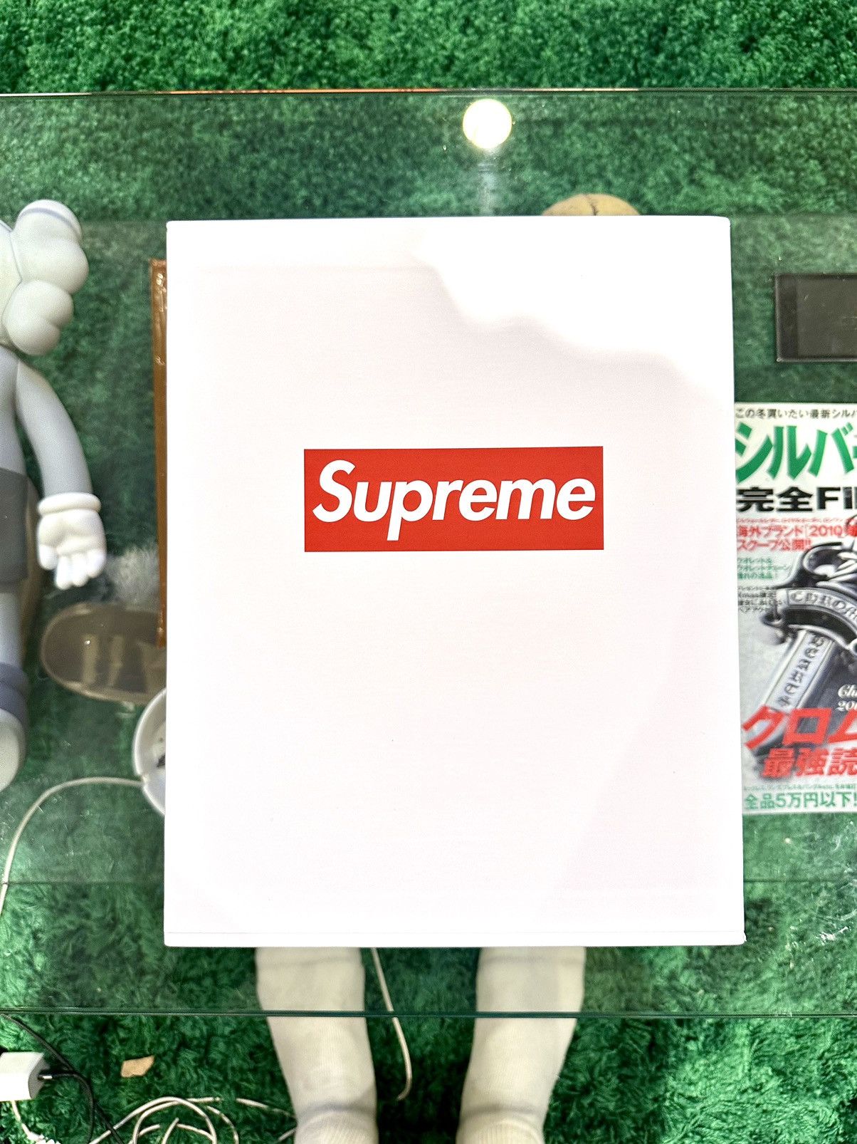 Supreme 30 Years T Shirts 1994 2024 Book 3 Volumes - Size OS - View 6