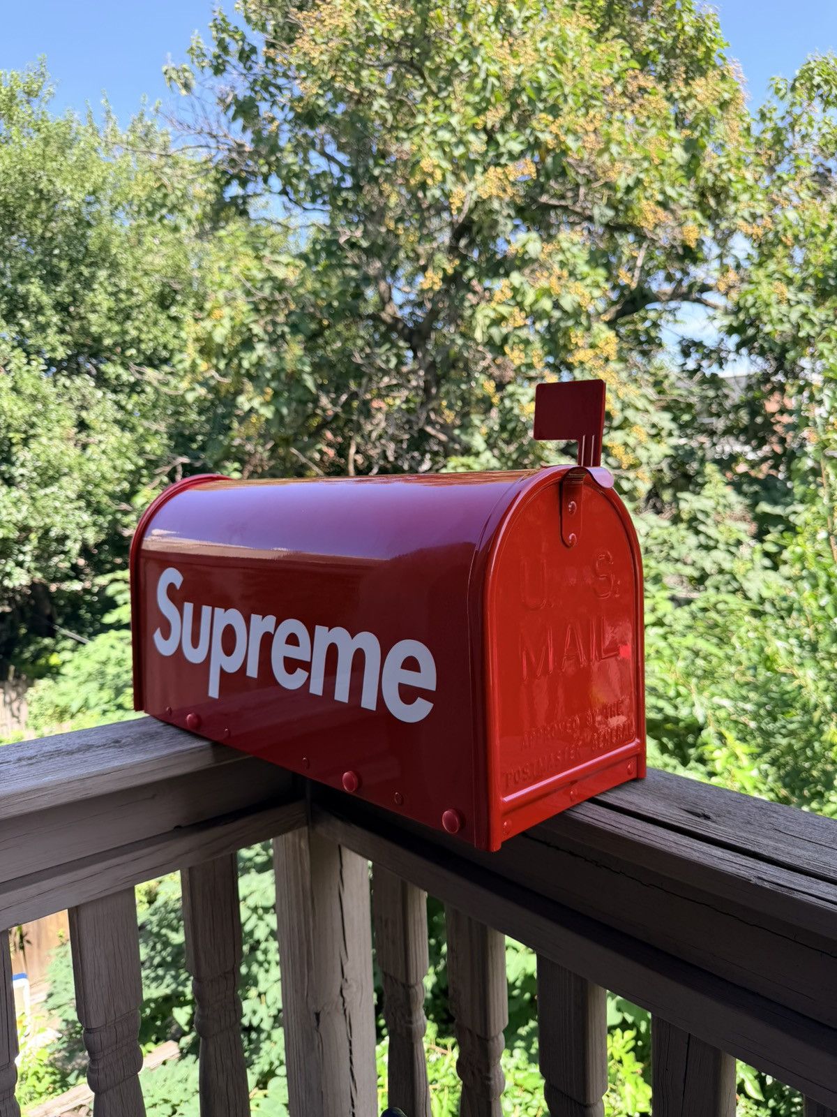 Supreme Gaines Mailbox - Red - Size OS - View 6