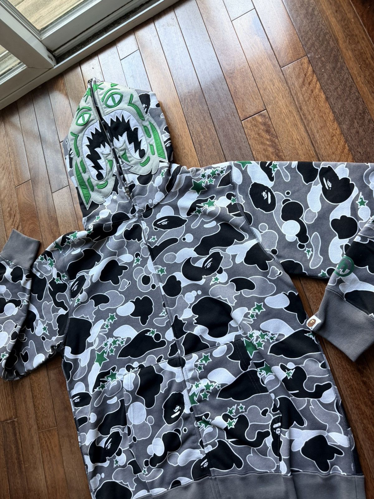 Bape X Hidden Sta Camo Tiger Full Zip Hoodie - Red - Size XL - Tag/Label