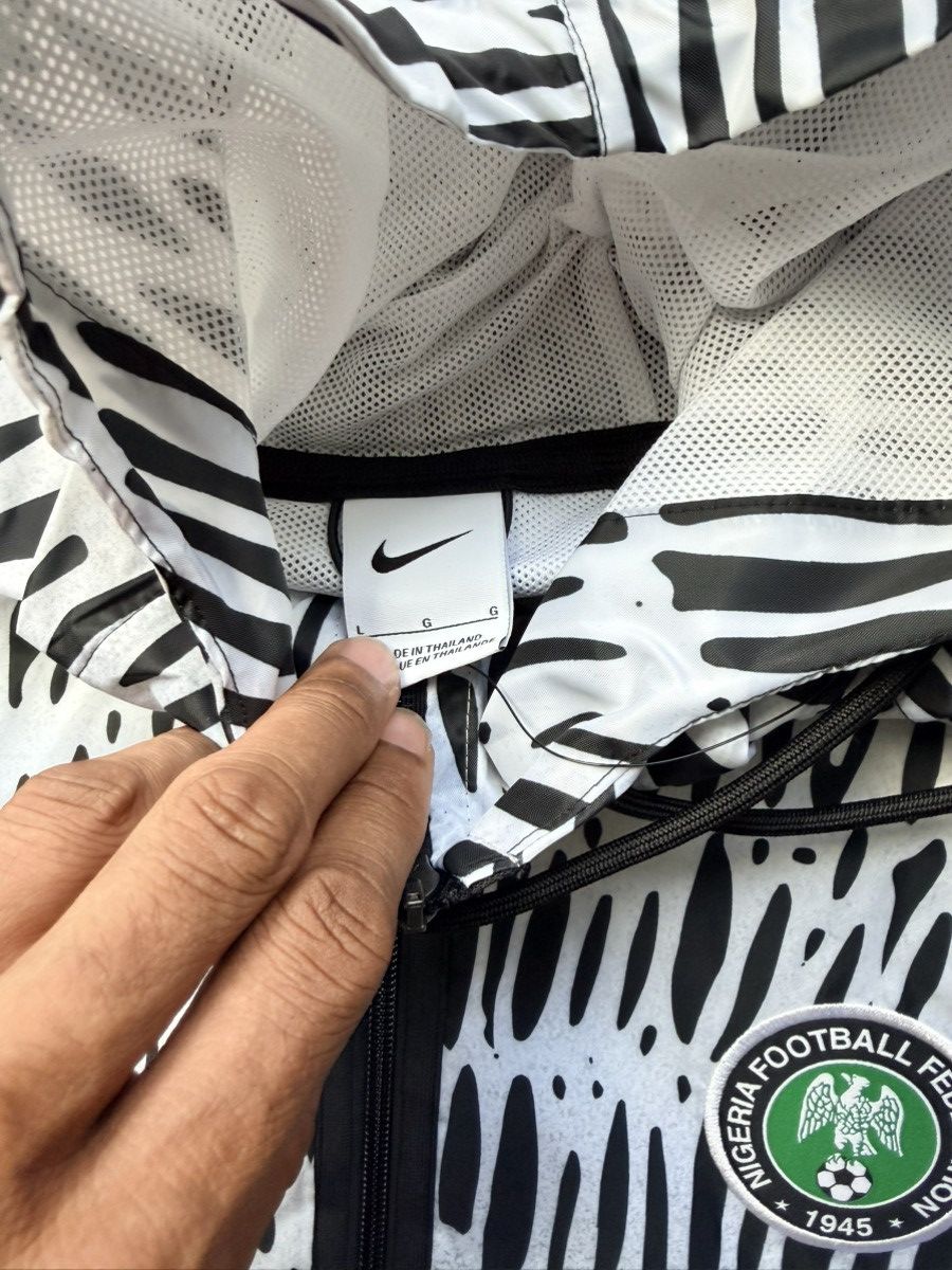 Nike Nigeria Slawn Soccer Anthem Jacket Large - Size L - Detail Shot