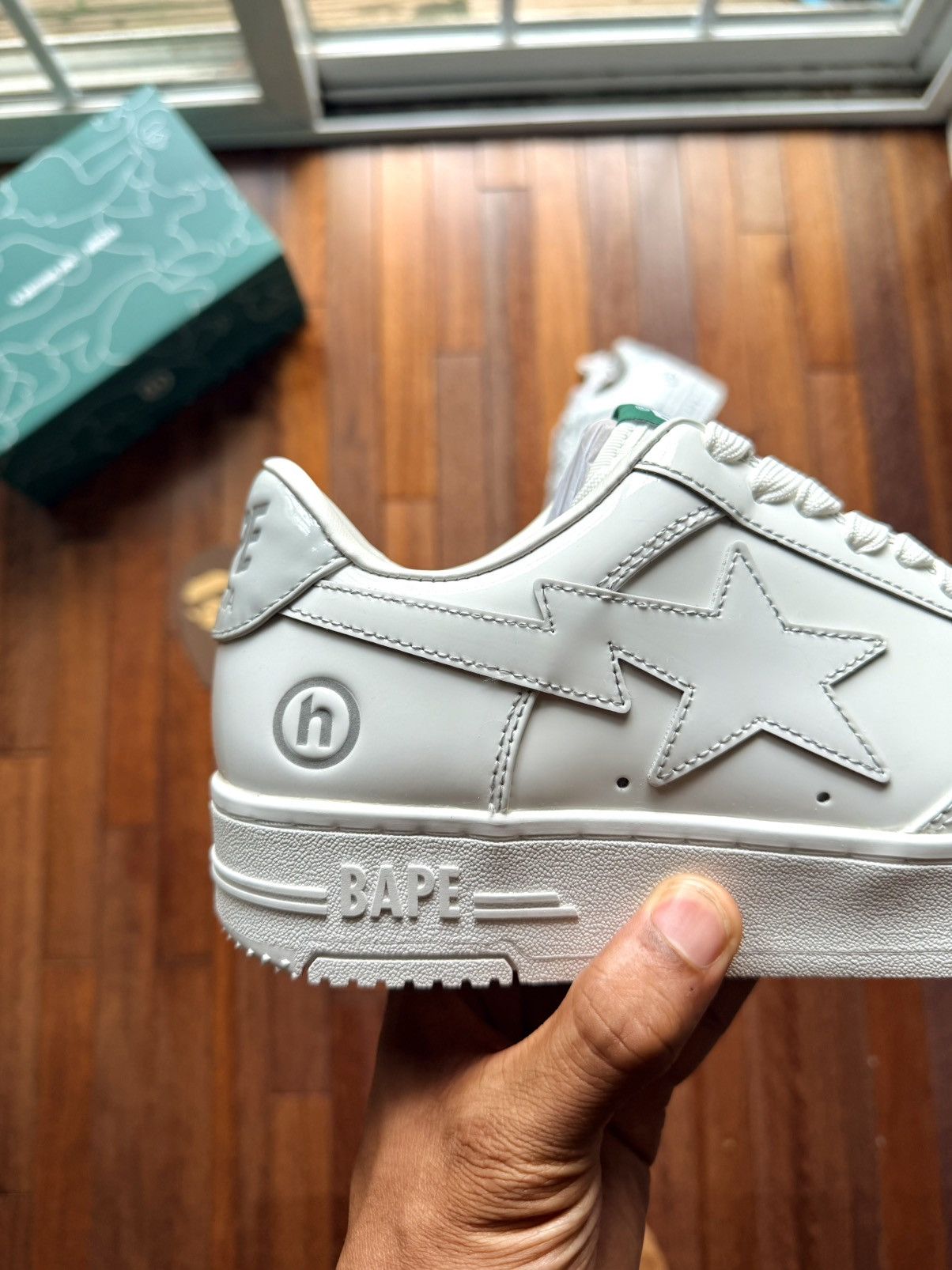 Bape Hidden  Sta 1 Friends Family Patent Leather Size 1 - White - Size 10 - Detail Shot