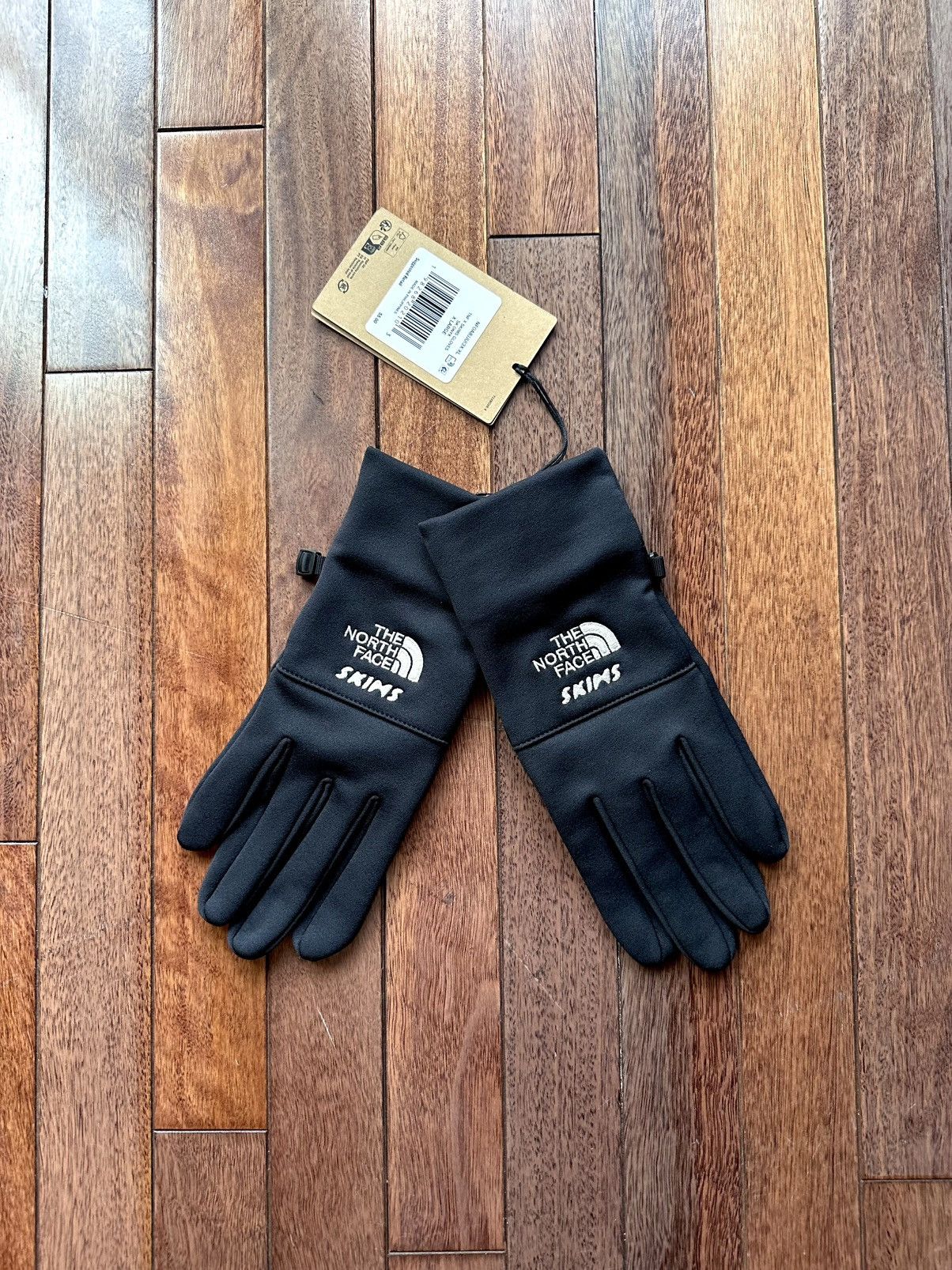 SKIMS x The North Face Gloves Black - Black - Size OS - Front View