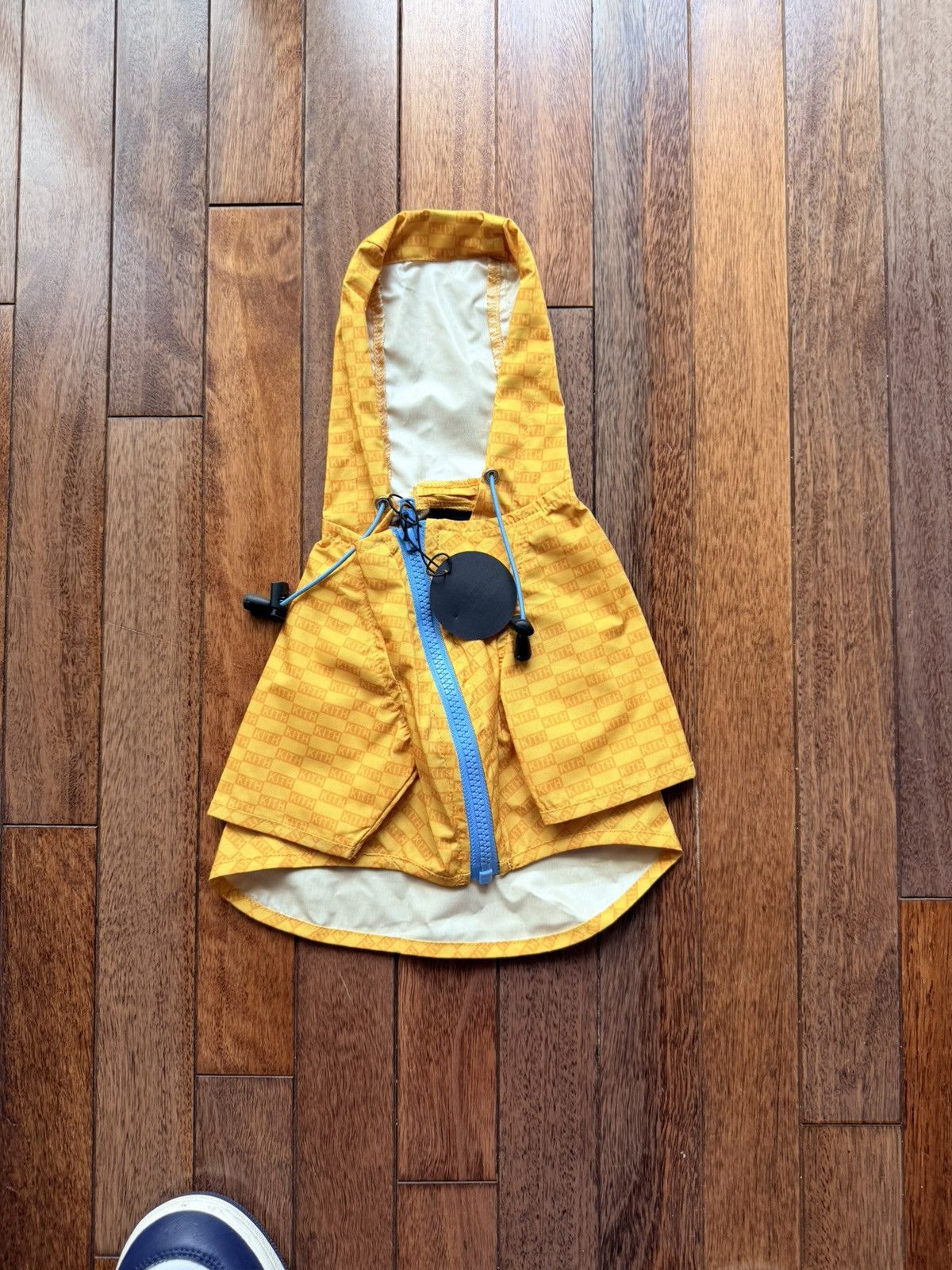 The North Face Kith Wagwear Nylon Rain Jacket - Yellow - Size OS - Tag/Label