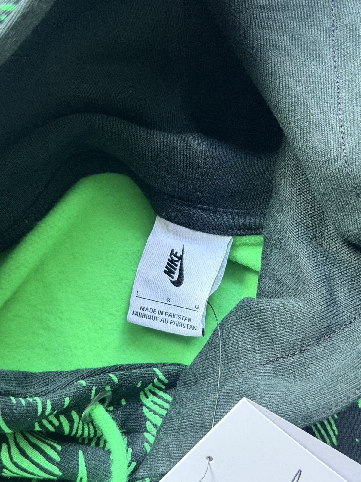 Nike Nigeria Slawn Soccer Fleece Hoodie World Cup Large - Size L - Detail Shot