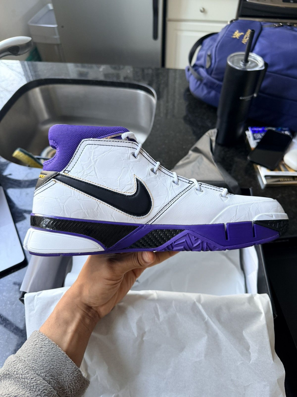 Nike Kobe 1 Protro 81 Point Game Size 12 - Size 12 - Detail Shot