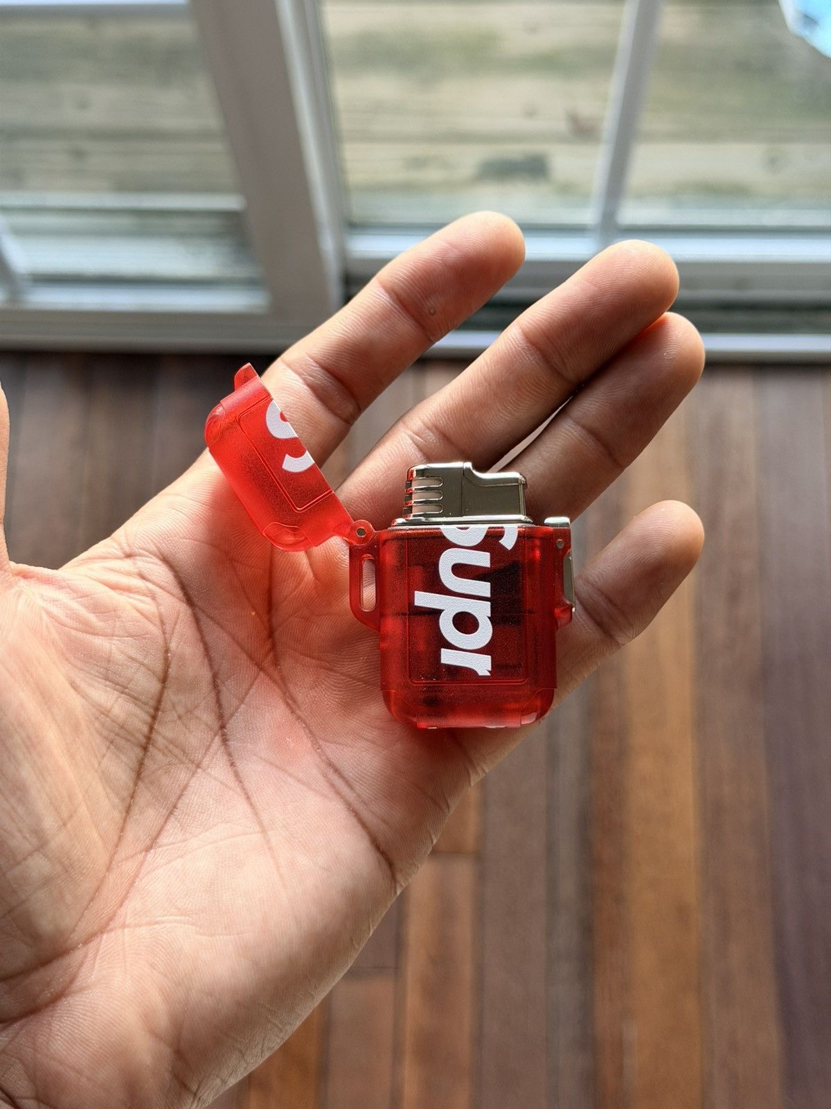 Supreme Windmill Zag Lighter Red - Red - Size OS - Tag/Label