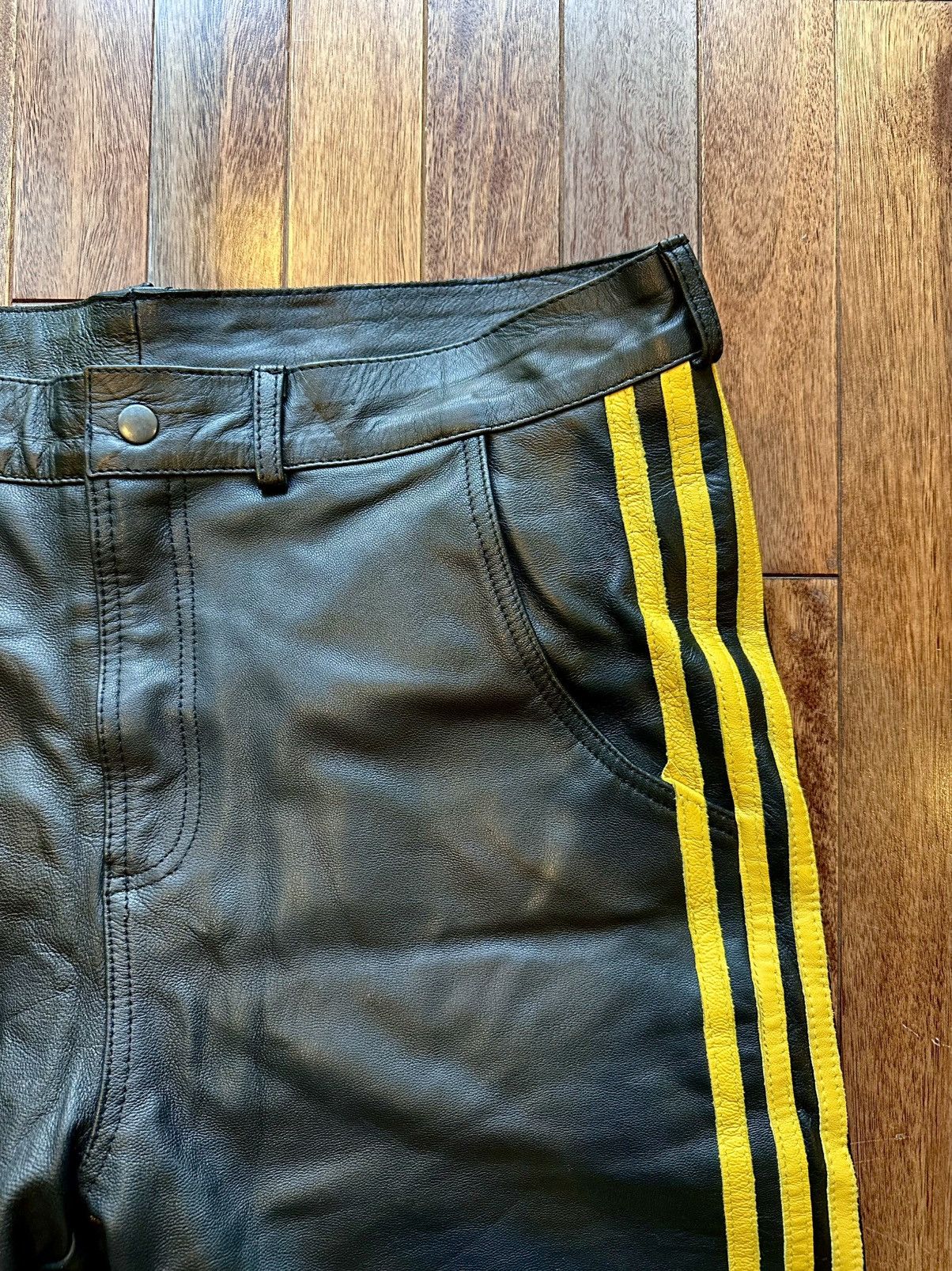 Vale Kill Bill Moto Pants Black Faux Leather Size 34 - Black - Size 34 - View 5