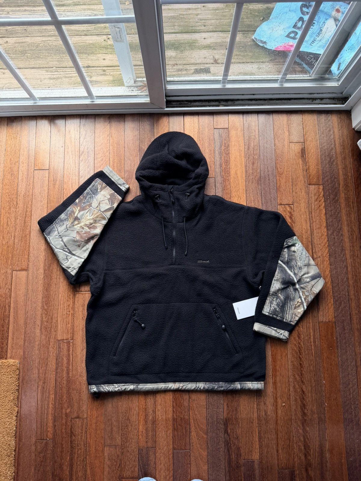 JJJJound City Camper Top Quarter Zip Medium - Black - Size M - Front View