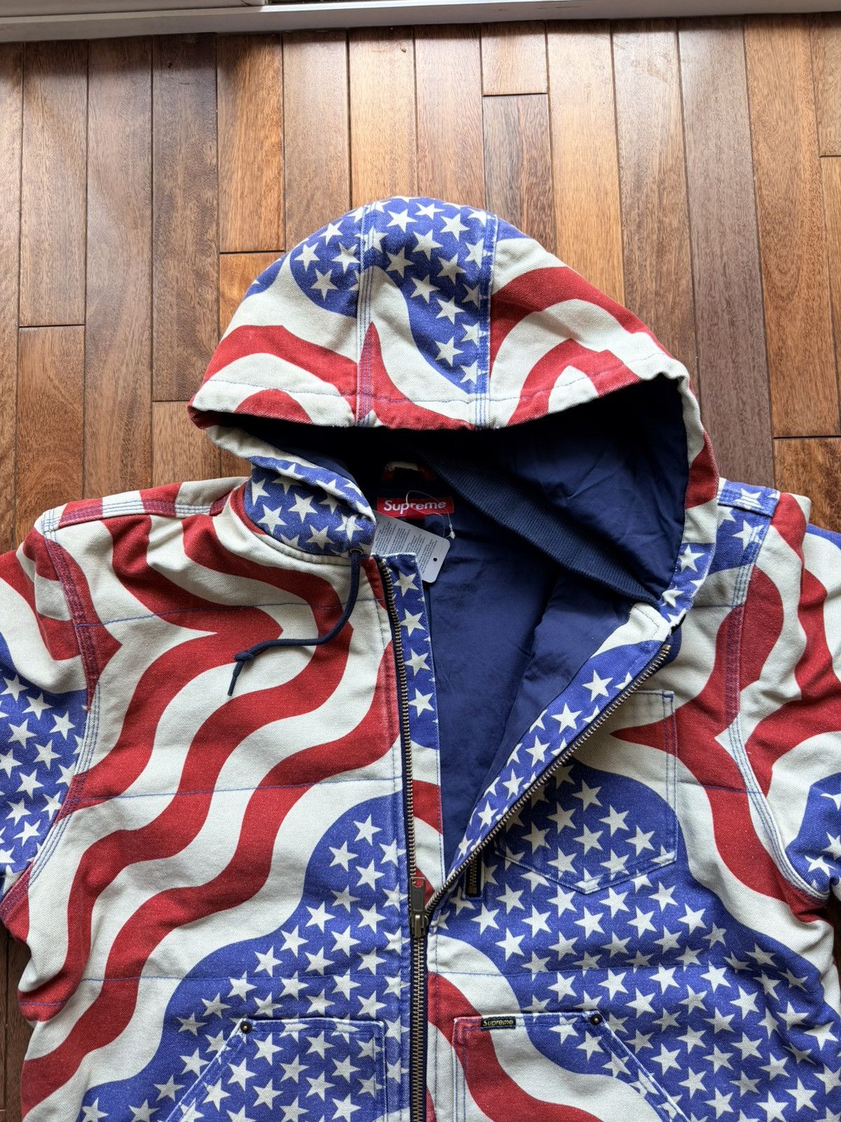 Supreme Flag Quilted Hooded Work Jacket Large - Size L - Detail Shot