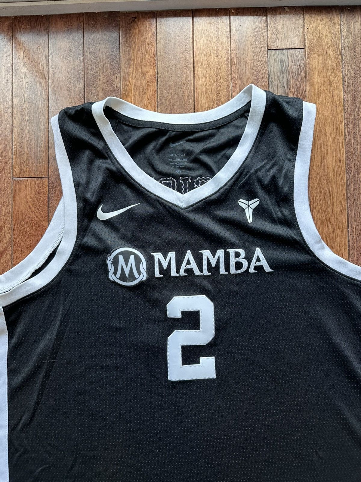 Nike Womens  Gigi Kobe Bryant Mambacita Jersey Black - Black - Size XXL - Detail Shot
