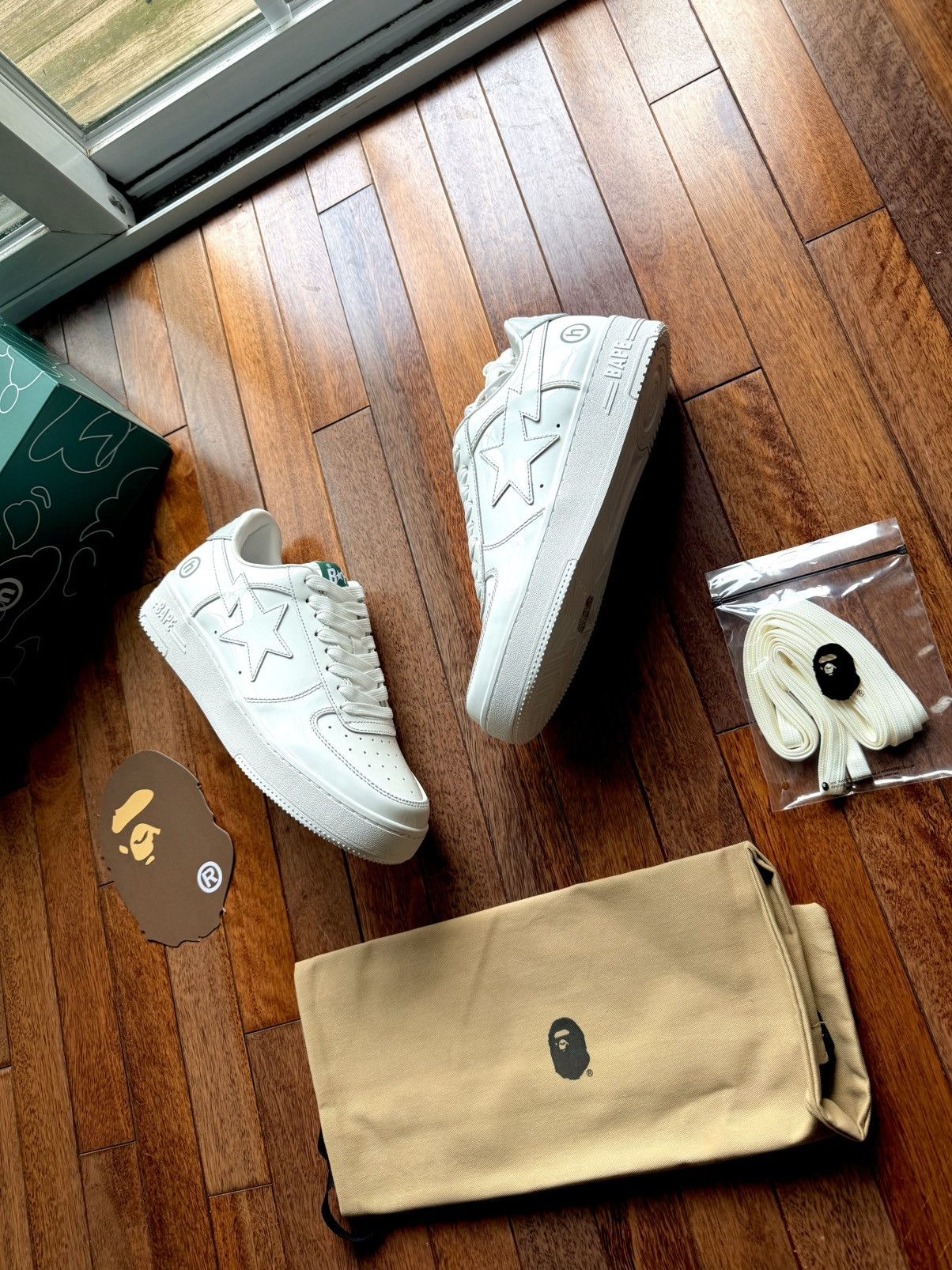 Bape Hidden  Sta 1 Friends Family Patent Leather Size 1 - White - Size 10 - Back View