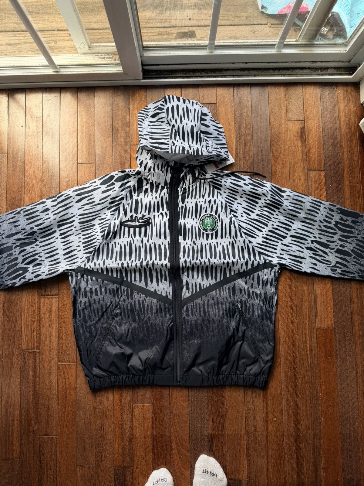 Nike Nigeria Slawn Soccer Anthem Jacket Large - Size L - Front View