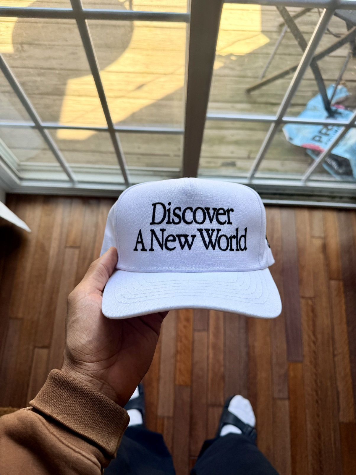 HIDDEN Discover A New World Snapback - White - Size OS - Back View