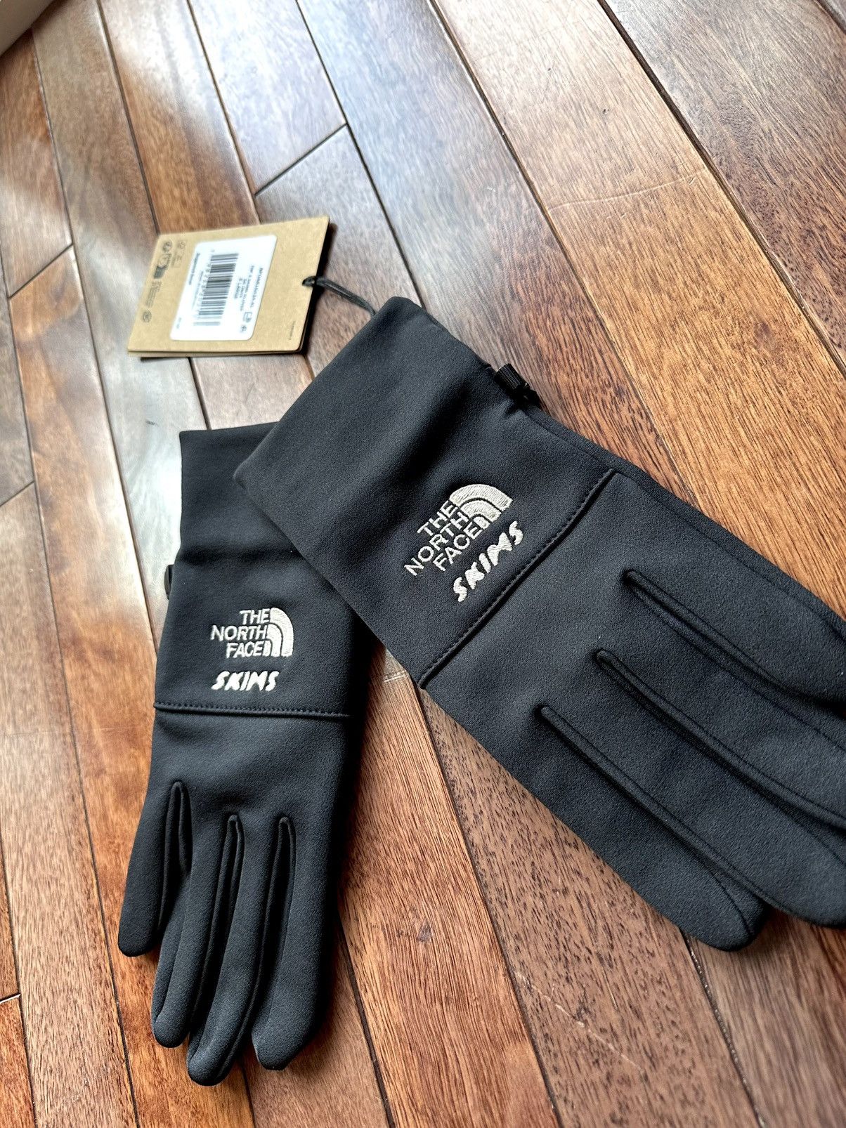 SKIMS x The North Face Gloves Black - Black - Size OS - Tag/Label